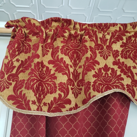 Linens N Things Curtain Panels Valances Ties 74W x 79L Wide Pocket Red Jacquard - Picture 10 of 16